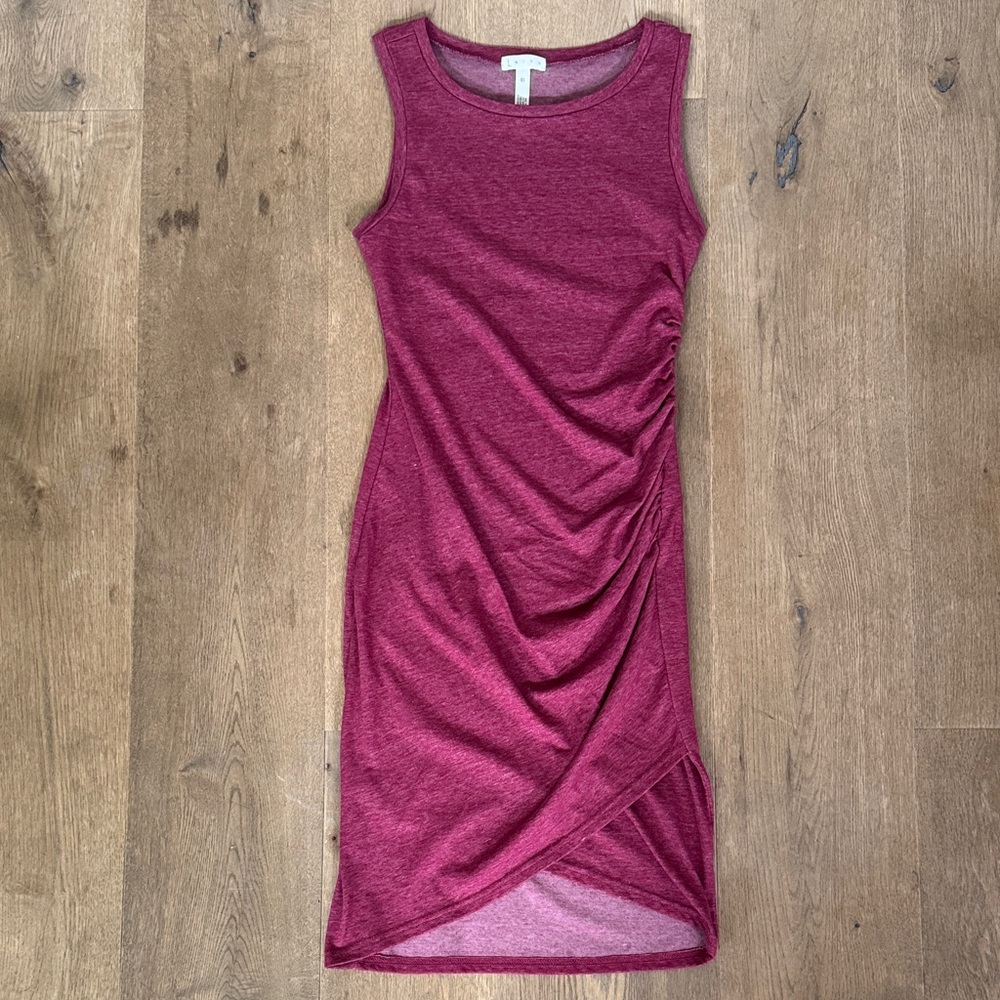 Leith Sleeveless Burgundy Dress